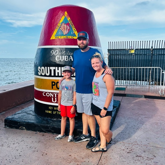 Meet your Posher, Logue - Picture 3 of 16